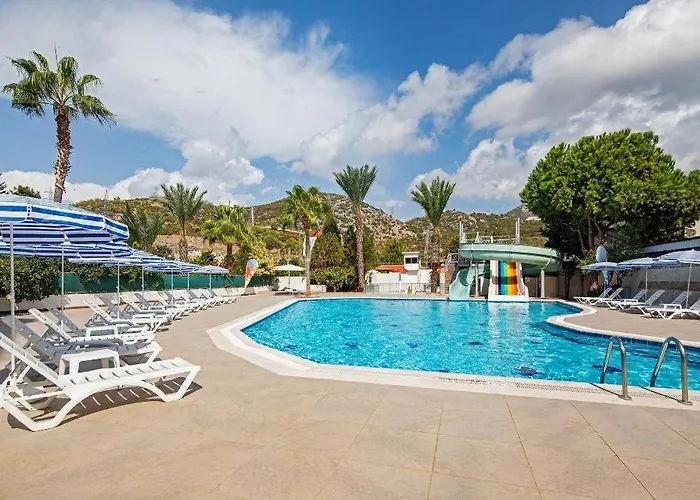 Hotel Club Mirabell 4*