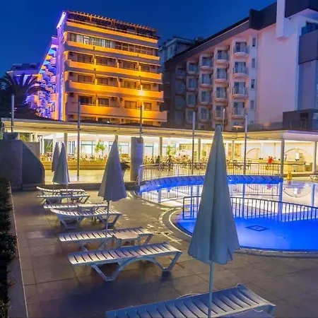 Szálloda Club Mirabell Elikesik