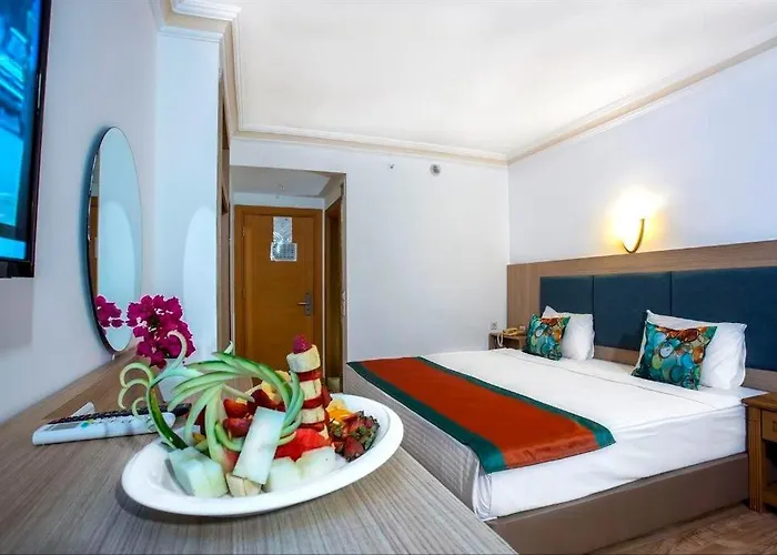 Club Mirabell 4* Elikesik